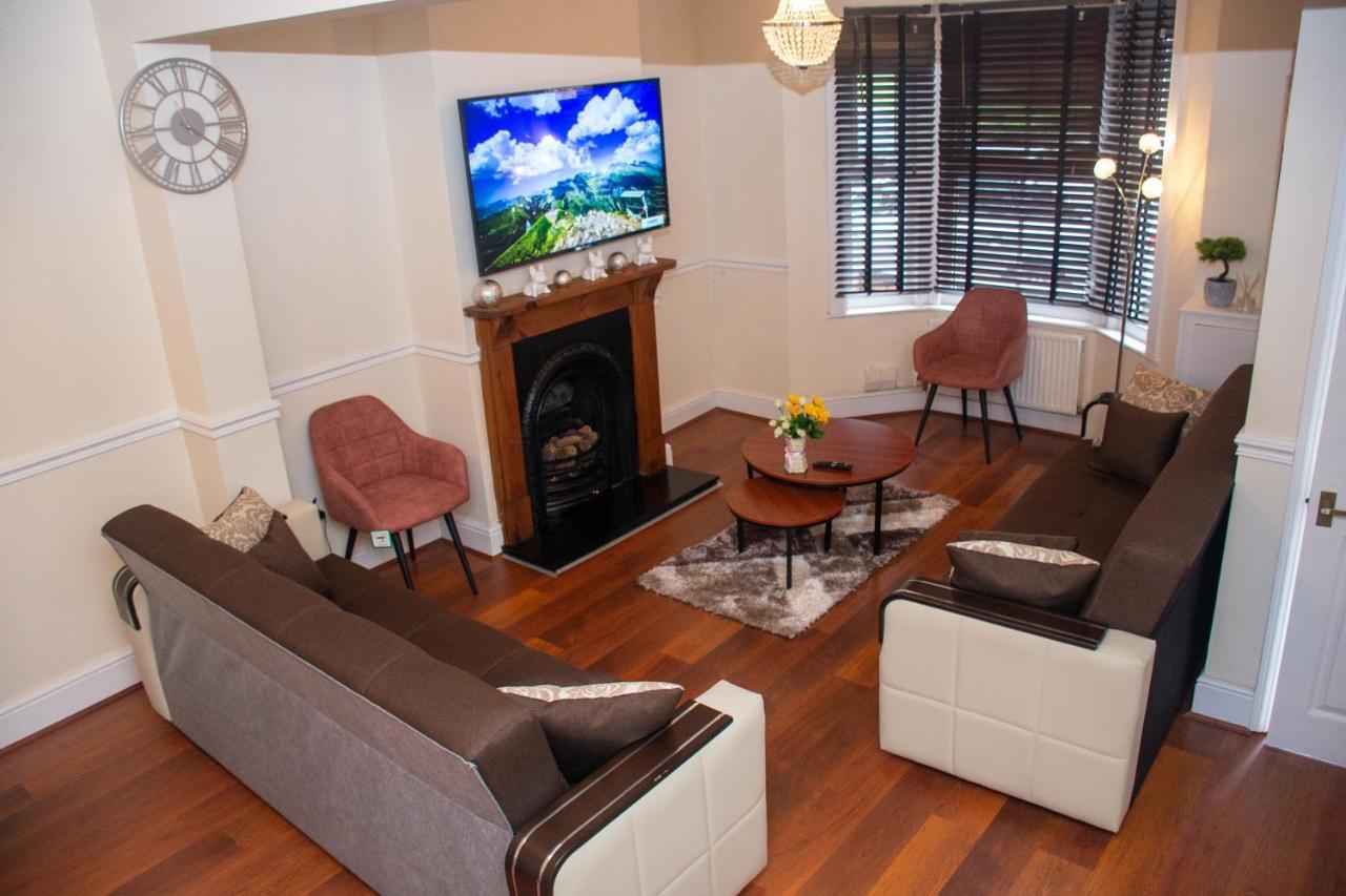 Royale Green View House- Free Parking, Wifi, Perfect For Contractors And Holiday 北安普敦 外观 照片